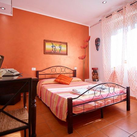 Solerosa Bed and Breakfast Fondi Εξωτερικό φωτογραφία