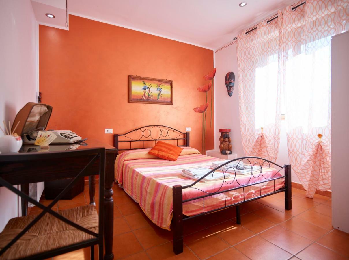 Solerosa Bed and Breakfast Fondi Εξωτερικό φωτογραφία