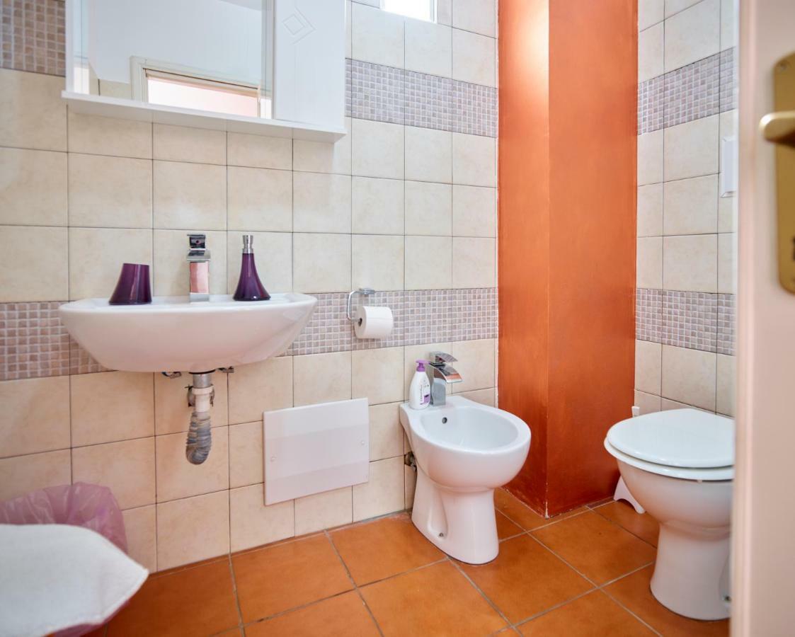 Solerosa Bed and Breakfast Fondi Εξωτερικό φωτογραφία